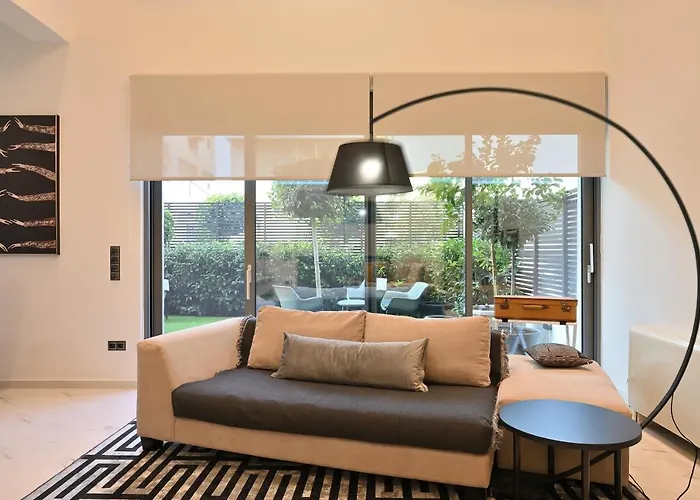 The Lop Athens Holidays Luxury Suites
